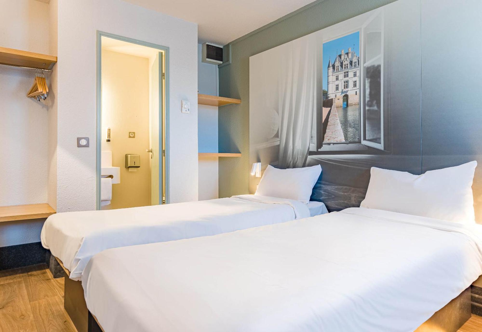B&B Hotel Tours Sud ז'ואה-לה-טור מראה חיצוני תמונה